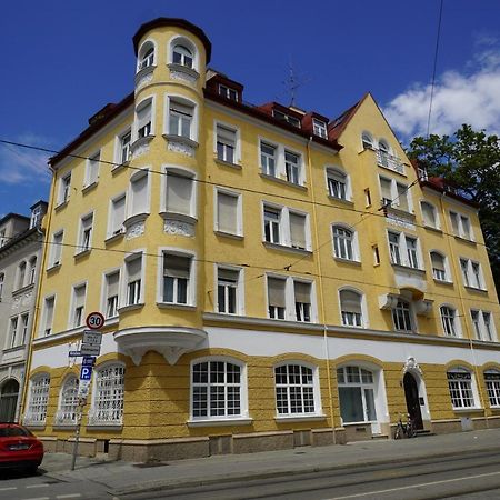 Homely Stay Studio 1 - Small And Cozy Self-Check-In Room In Мюнхен Екстериор снимка