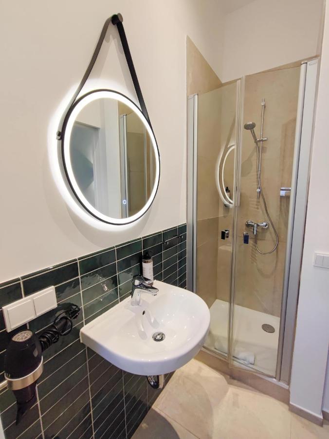 Homely Stay Studio 1 - Small And Cozy Self-Check-In Room In Мюнхен Екстериор снимка
